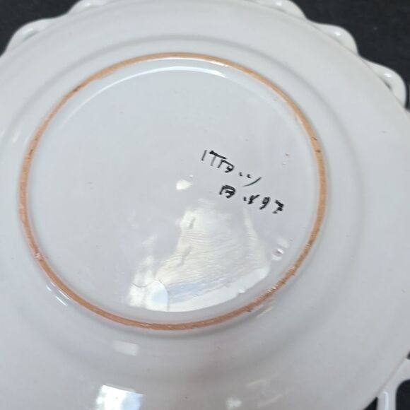 Rooster Royalty: VTG Italian Square & Round Plates with Glaze Pop Swagger (2) - Picture 7 of 12
